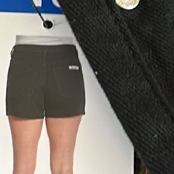 Juicy Couture Back Denim Jean shorts, Size 10, 4” inseam, NWT - Picture 4 of 8